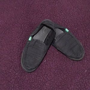 ⭕️SOLD⭕️ Slip on Sanuks!
